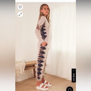 Lulus Richer Poorer Crew Beige Tie-Dye Long Sleeve Pullover Sweatshirt & Jogger